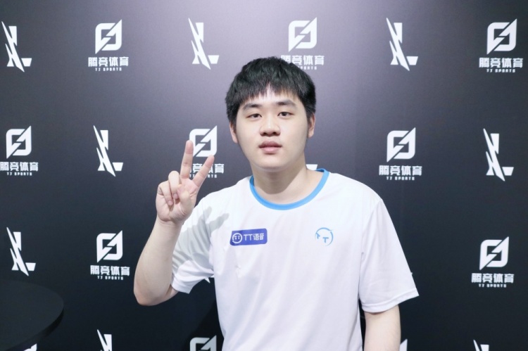 他们都无愧 他们都无愧